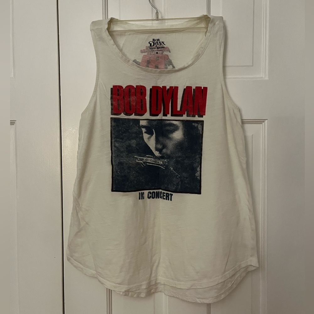 Like new!  Worn 1 time. Lucky brand Bob Dylen muscle T.  Size M.  So soft.
